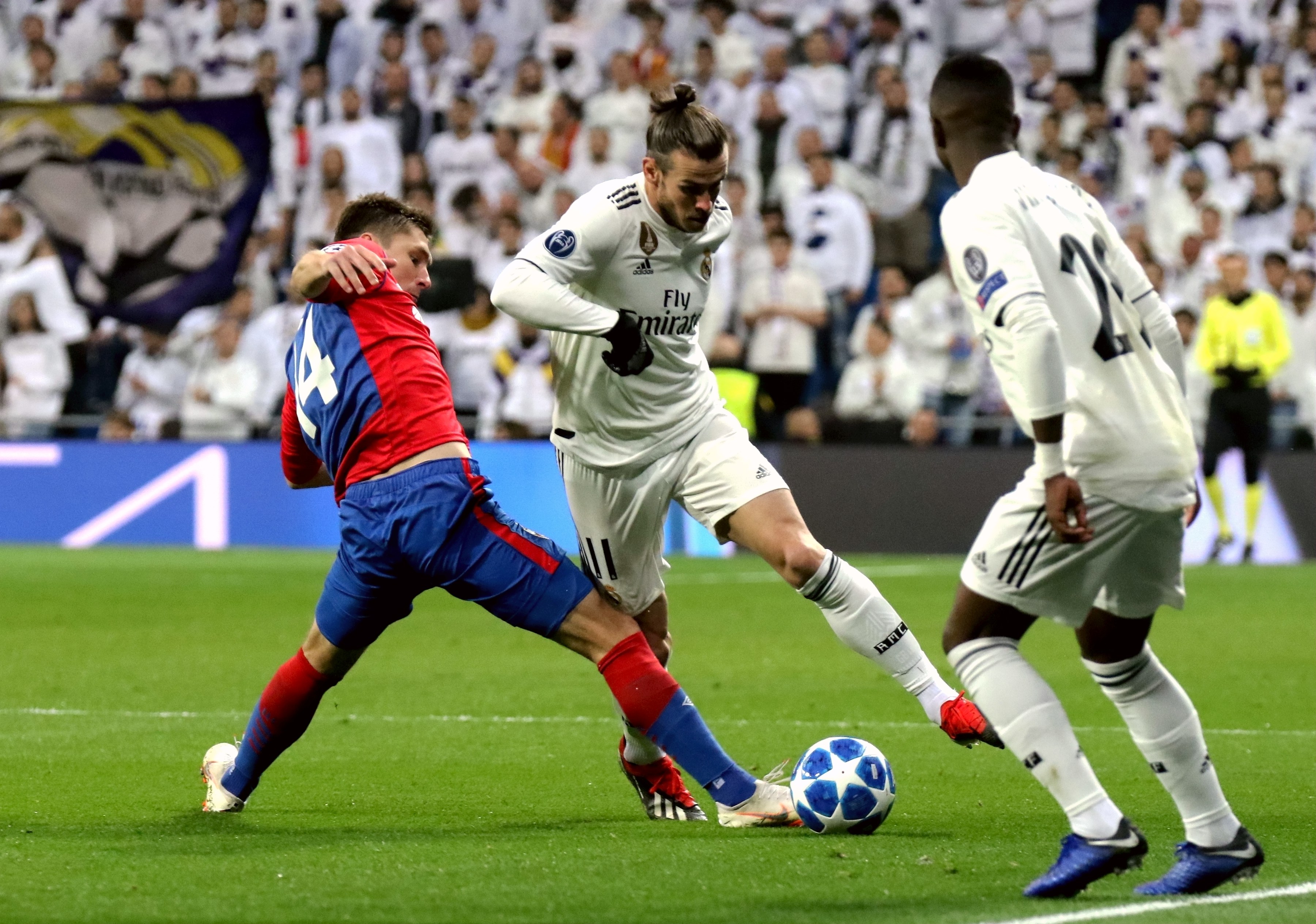 长崎vs水户首发：山口萤、热苏斯先发，斋藤俊辅在列（长崎战水户首发出炉：山口萤、热苏斯先发，斋藤俊辅名列其中）