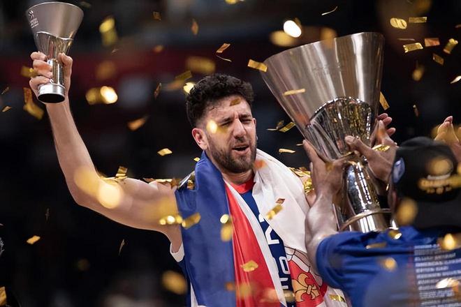 梅西年度最佳选票：登贝莱第一；斯卡洛尼未选登贝莱、多纳鲁马（梅西年度最佳投票：登贝莱居首，斯卡洛尼未投登贝莱和多纳鲁马）