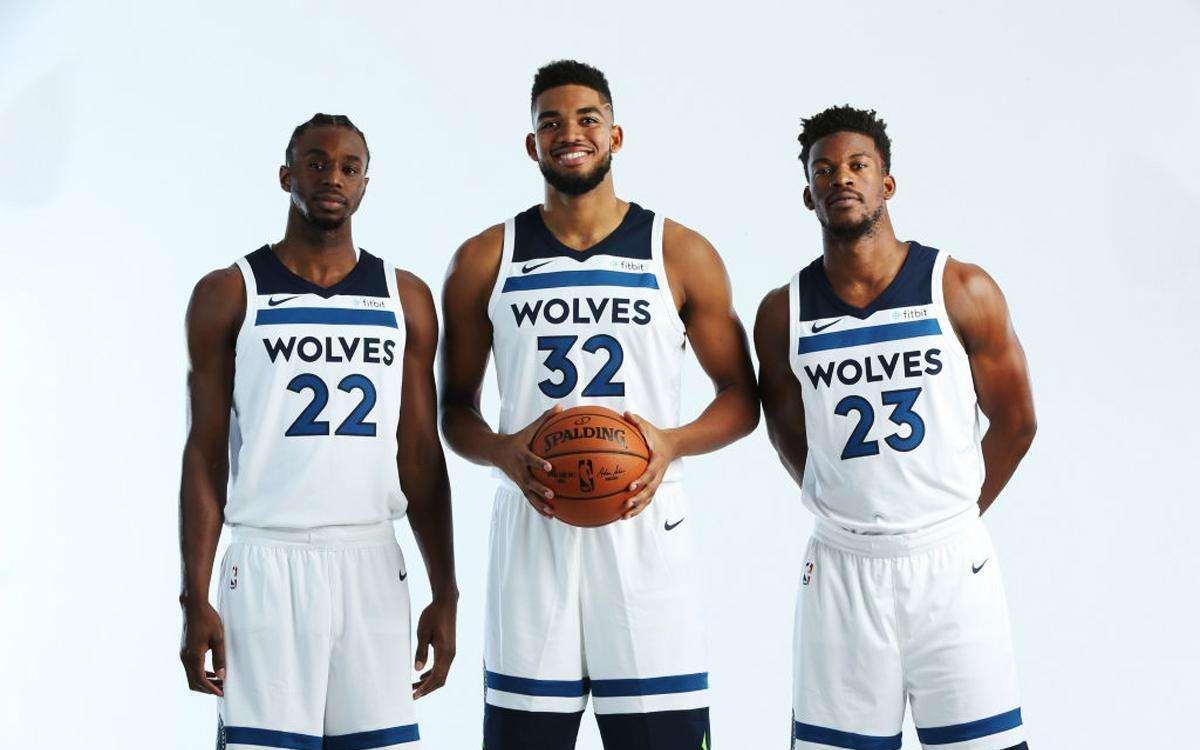 群雄争霸，意甲连续第二年至少4支排名前列的球队相差2分以内（意甲群雄并起，连续两季至少四强分差不超2分）