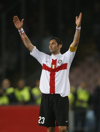 德甲战报：伯格1射1传，霍芬海姆3-0完胜奥格斯堡（德甲速报：伯格传射建功，霍芬海姆3-0击败奥格斯堡）