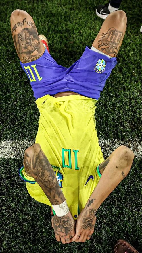 足球的魅力，在不可预测（足球之魅，在于难以预料）