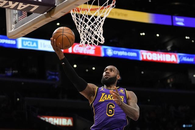 近五年约基奇在场时掘金净效率均超过+8，下场后均为负数（过去五年约基奇在场掘金净效率均超+8，一下场便转为负数）