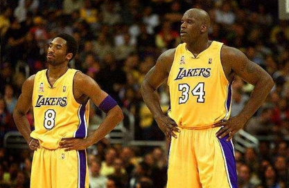 足坛年终大战即时排名：姆巴佩力压哈兰德排名第1，C罗暂列第3（年终足坛激战即时榜：姆巴佩压过哈兰德登顶，C罗暂居第三）