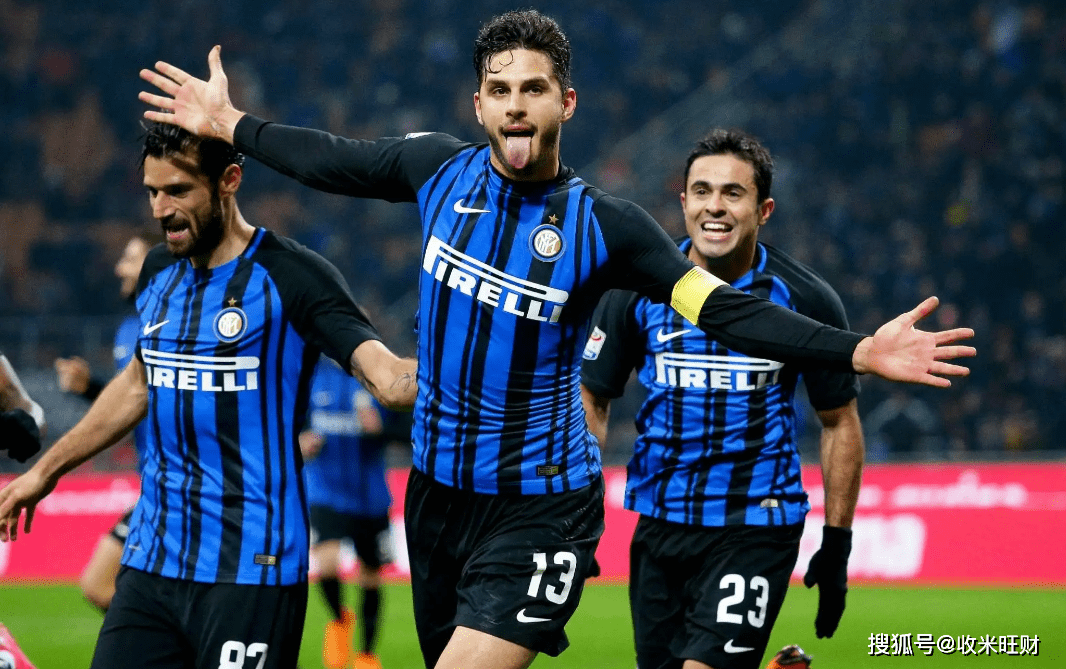 剑南春｜巴萨4-0十人毕包，费兰双响，莱万、费尔明破门（剑南春｜巴萨4-0大胜十人毕尔巴鄂，费兰梅开二度，莱万与费尔明建功）