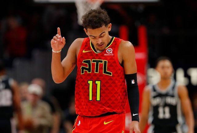 上海海港足球俱乐部举行2025赛季出征仪式（上海海港开启2025赛季征程，出征仪式启幕）