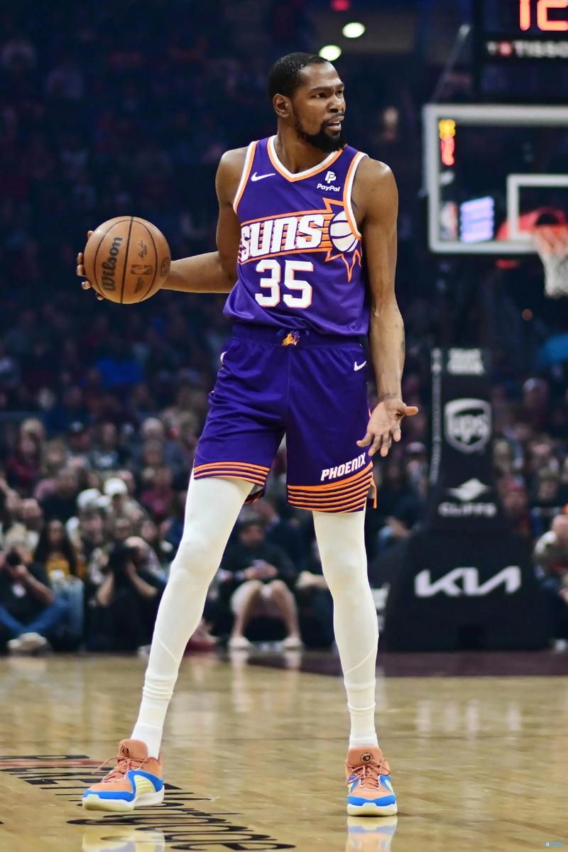 官方：海纳成功连任拜仁主席，两名副主席也实现连任（官方确认：海纳连任拜仁主席，两名副主席继续任职）