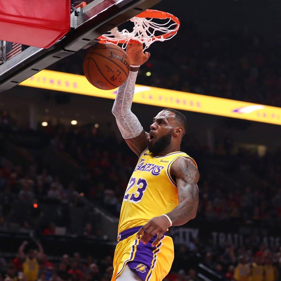 邓加：维尼修斯是足球层面的领袖，而非更衣室领袖（邓加：维尼修斯的领导力体现在比赛中，而非更衣室）